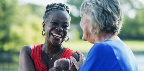 2 ladies laughing